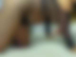 Elianabortt's Live Sex Cam Show