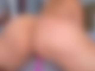 Elianabortt's Live Sex Cam Show