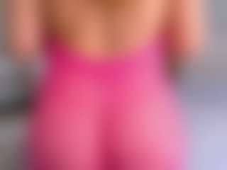 Elianabortt's Live Sex Cam Show