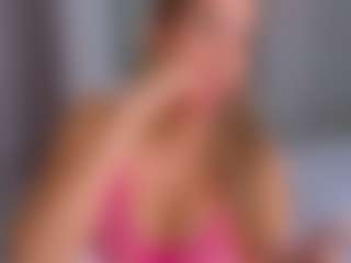 Elianabortt's Live Sex Cam Show