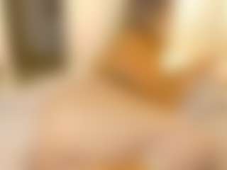 Elianabortt's Live Sex Cam Show