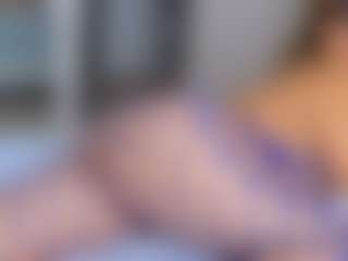 Elianabortt's Live Sex Cam Show