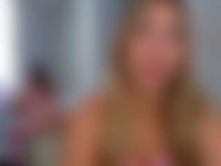Live cam show with Elianabortt - MILF on Hubzter Live