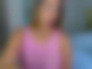 Elianabortt's Live Sex Cam Show
