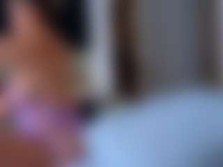 Elianabortt MILF webcam performer live streaming