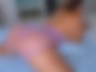 Elianabortt's Live Sex Cam Show