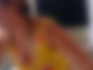 Elianabortt's Live Sex Cam Show