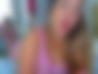 Live cam show with Elianabortt - Thick on Camsoda