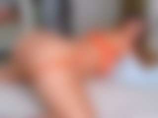 Elianabortt's Live Sex Cam Show