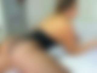 Elianabortt's Live Sex Cam Show