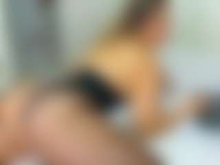 Elianabortt's Live Sex Cam Show