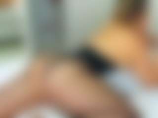 Elianabortt's Live Sex Cam Show