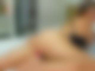 Elianabortt's Live Sex Cam Show