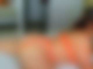 Elianabortt's Live Sex Cam Show