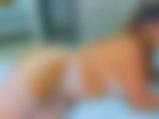 Elianabortt's Live Sex Cam Show