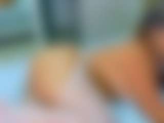 Elianabortt's Live Sex Cam Show