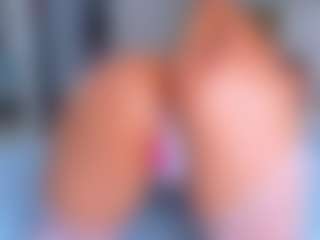 Elianabortt's Live Sex Cam Show