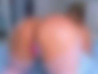 Elianabortt's Live Sex Cam Show