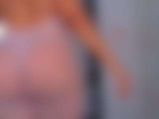 Elianabortt's Live Sex Cam Show