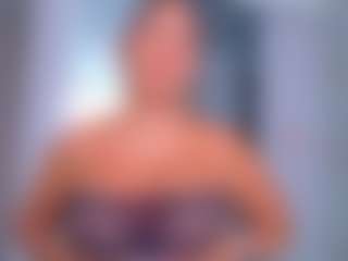 Elianabortt's Live Sex Cam Show