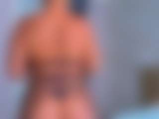 Elianabortt's Live Sex Cam Show