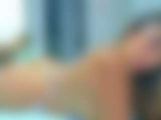 Elianabortt's Live Sex Cam Show