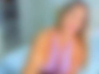 Elianabortt's Live Sex Cam Show
