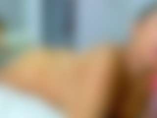 Elianabortt's Live Sex Cam Show