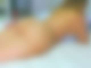 Elianabortt's Live Sex Cam Show