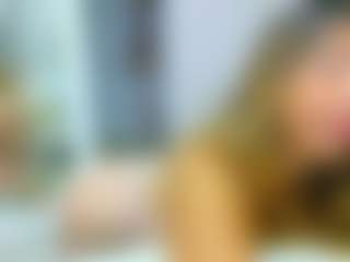 Live cam show with Elianabortt - Gamer MILF on Camsoda