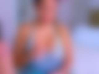 Elianabortt's Live Sex Cam Show