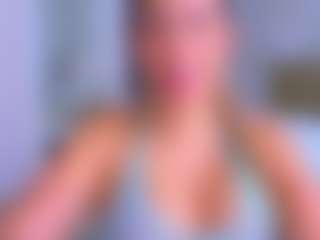 Elianabortt MILF webcam performer live streaming