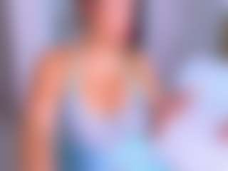 Elianabortt's Live Sex Cam Show