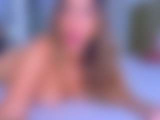 Elianabortt's Live Sex Cam Show