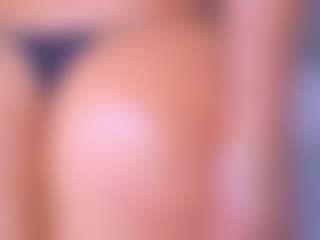 Elianabortt's Live Sex Cam Show