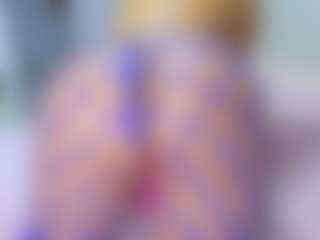 Elianabortt's Live Sex Cam Show
