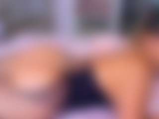 Elianabortt's Live Sex Cam Show