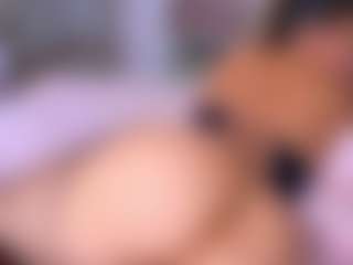 Elianabortt's Live Sex Cam Show