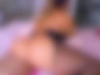 Live cam show with Elianabortt - BBW MILF on slutload