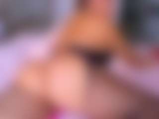 Elianabortt's Live Sex Cam Show