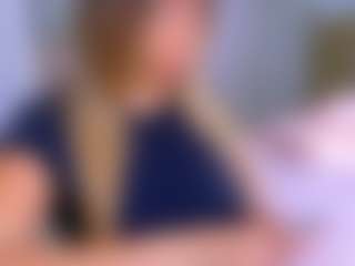 Elianabortt's Live Sex Cam Show
