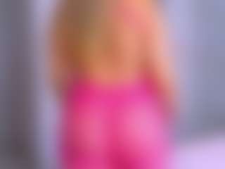 Elianabortt's Live Sex Cam Show