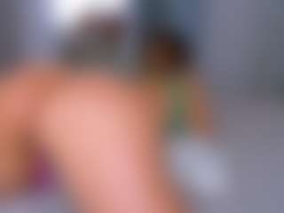 Elianabortt's Live Sex Cam Show