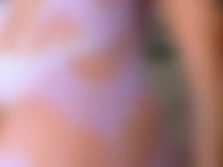 Elianabortt's Live Sex Cam Show