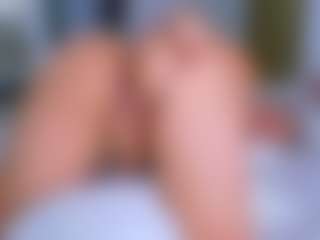 Elianabortt's Live Sex Cam Show
