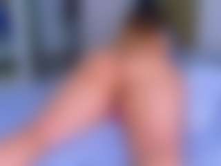 Elianabortt's Live Sex Cam Show