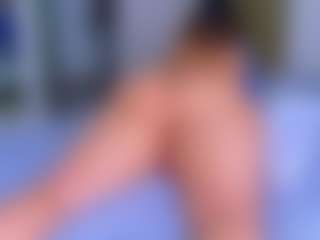 Elianabortt's Live Sex Cam Show
