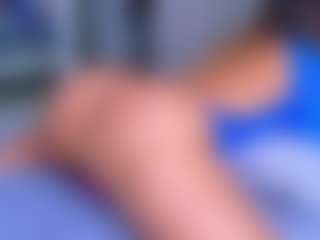 Elianabortt's Live Sex Cam Show