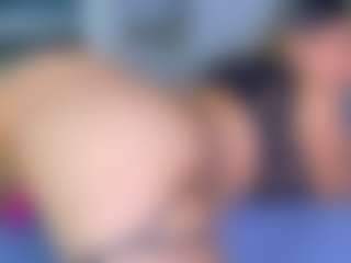 Elianabortt's Live Sex Cam Show
