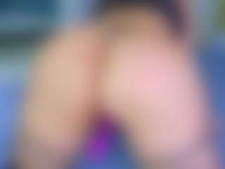 Elianabortt's Live Sex Cam Show